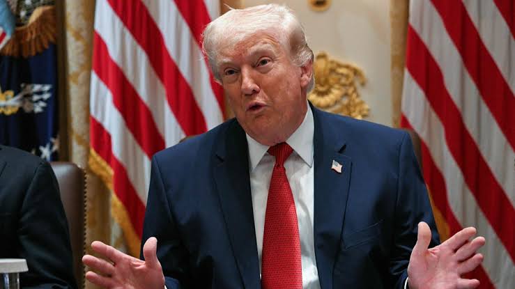 Trump Escalates Iran Strait Standoff