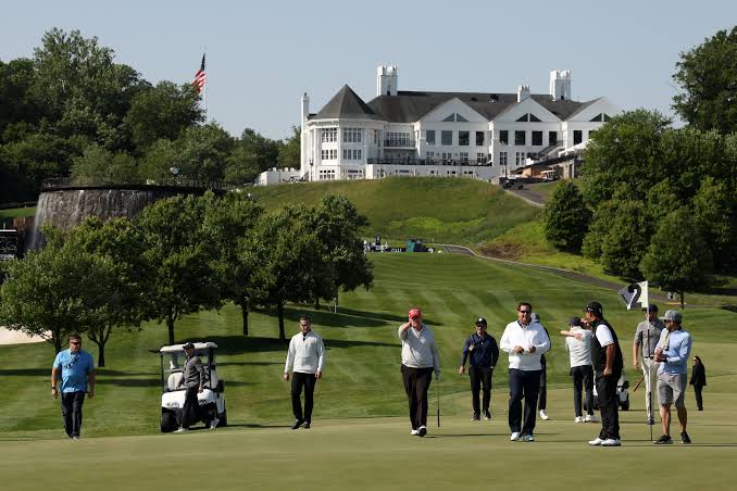 Restaurant at Trump’s DC Golf Club Faces Health Code Violations