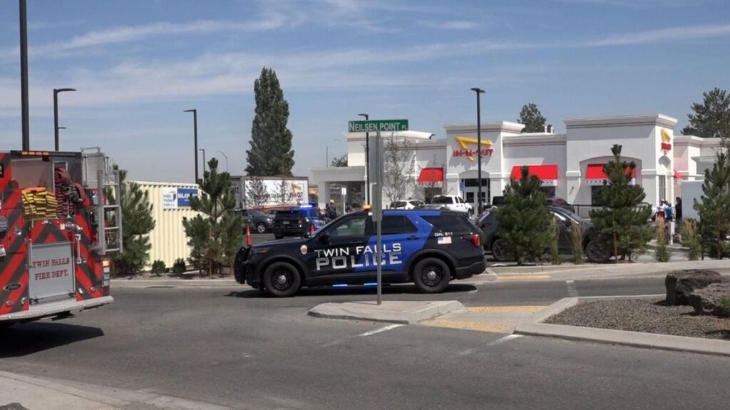 Off-Duty State Trooper Praised for Firing on In-N-Out Gunman